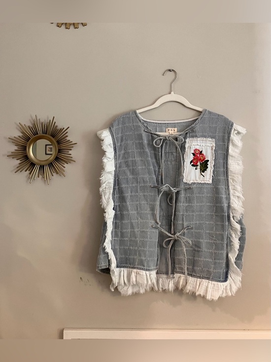 POL Other - POL Light Blue Frayed Tie-Front Vest with Embroidered Floral Patch NWOT